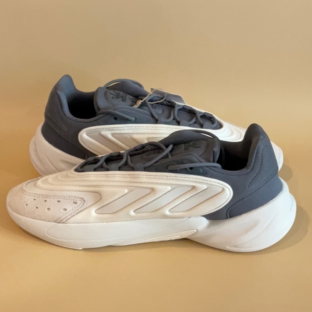 adidas Originals Ozelia Casual Shoes tan/grey - Picture 3 of 8